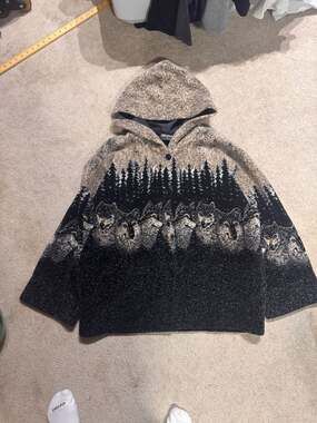 Vintage Outback Trading Company Wolf Landscape Sherpa Fleece Hooded Jacket